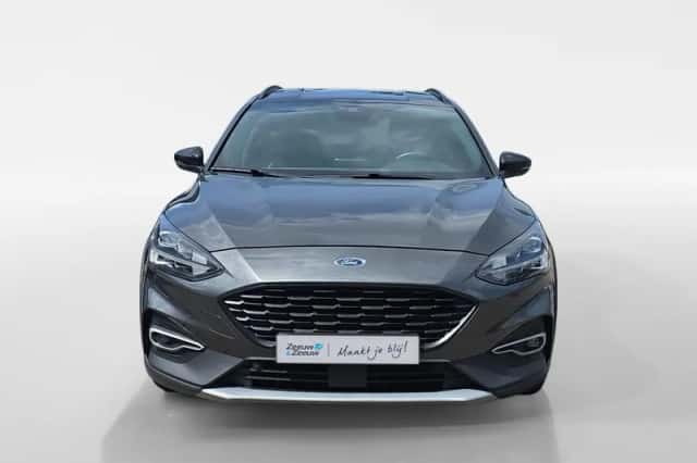 Ford Focus (2020) thumbnail 2