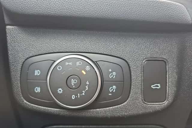 Ford Focus (2020) thumbnail 16