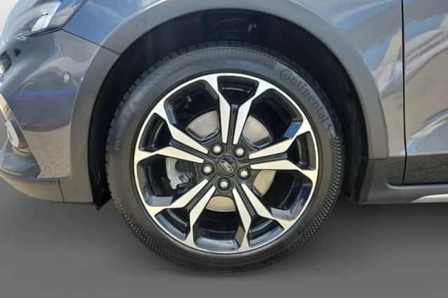 Ford Focus (2020) thumbnail 9