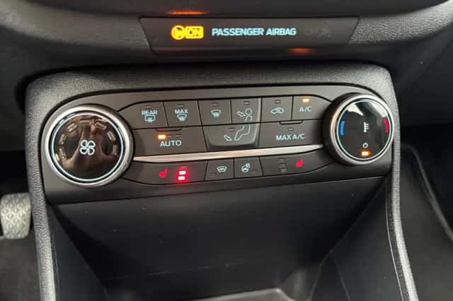 Ford Fiesta (2021) thumbnail 26