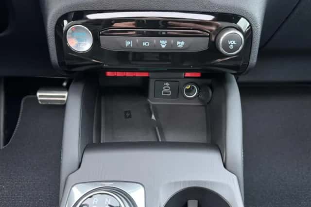 Ford Kuga (2026) thumbnail 32