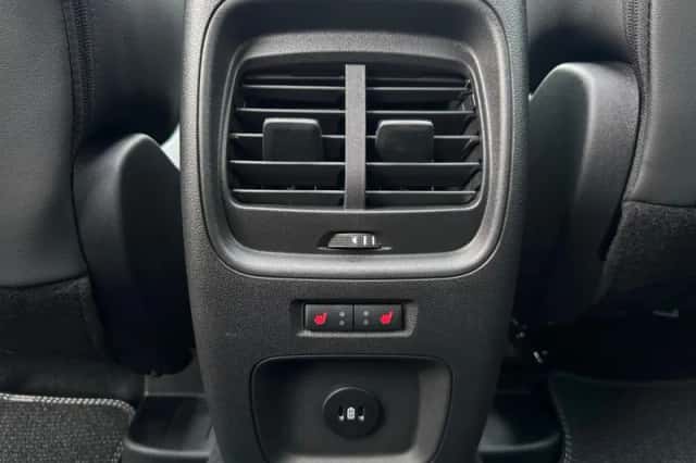 Ford Kuga (2026) thumbnail 35