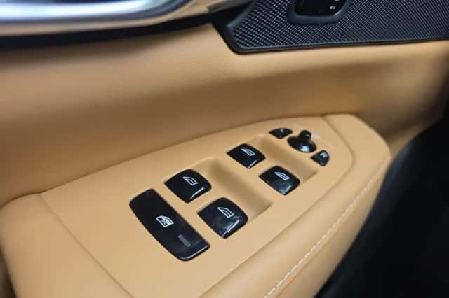 Volvo S90 (2019) thumbnail 14