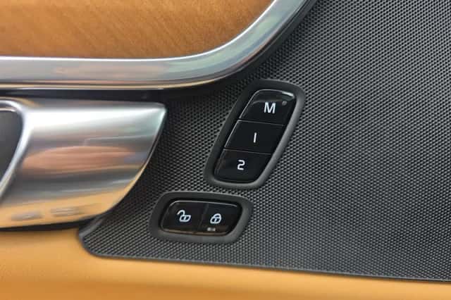 Volvo S90 (2019) thumbnail 15