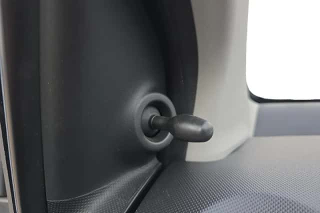 Toyota Aygo (2010) thumbnail 15
