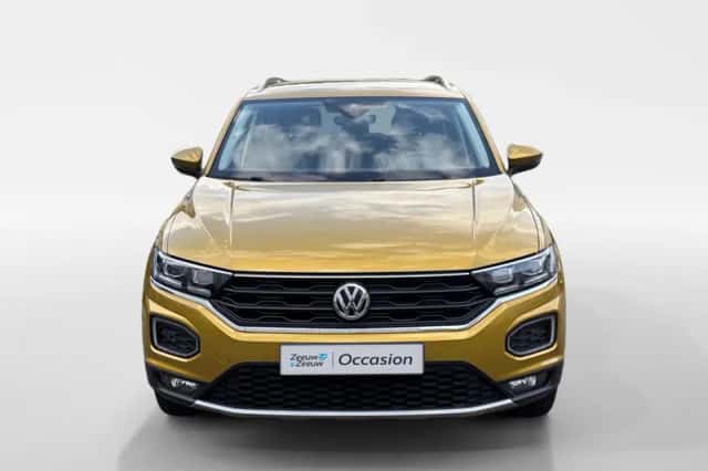 Volkswagen T-Roc (2018) thumbnail 2