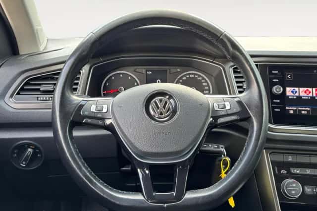 Volkswagen T-Roc (2018) thumbnail 12