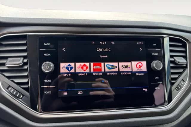 Volkswagen T-Roc (2018) thumbnail 17