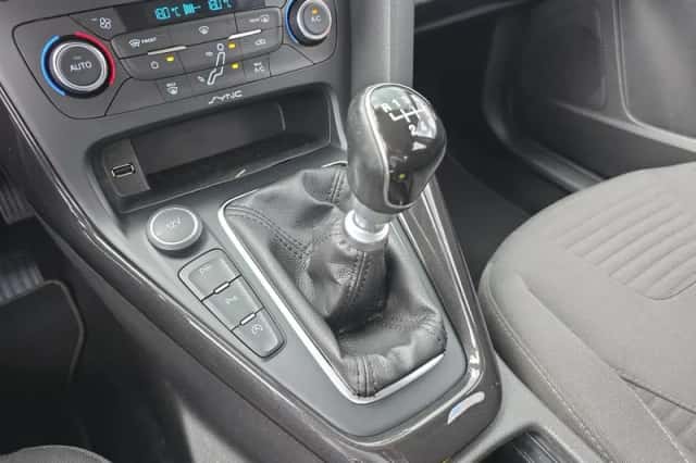 Ford Focus (2015) thumbnail 14