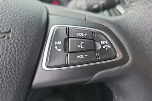 Ford Focus (2015) thumbnail 21