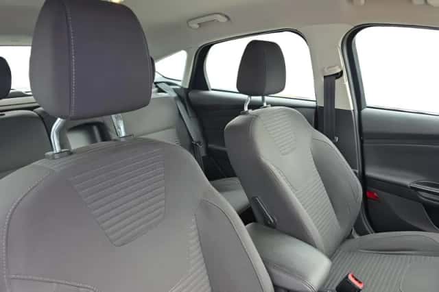 Ford Focus (2015) thumbnail 23