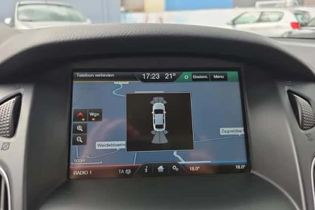 Ford Focus (2015) thumbnail 24