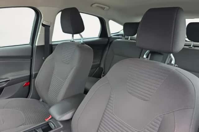Ford Focus (2015) thumbnail 28