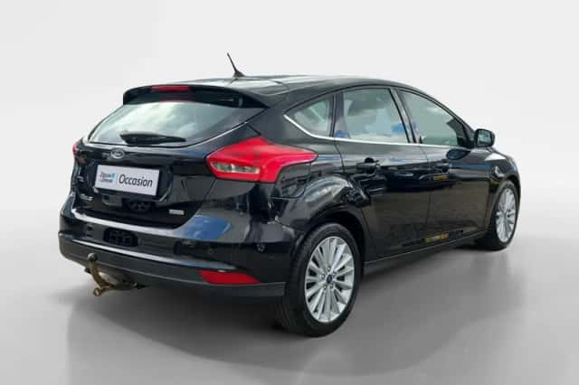 Ford Focus (2015) thumbnail 5