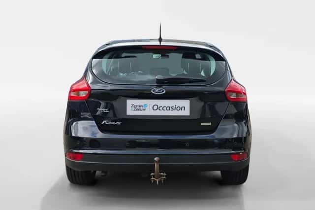 Ford Focus (2015) thumbnail 6
