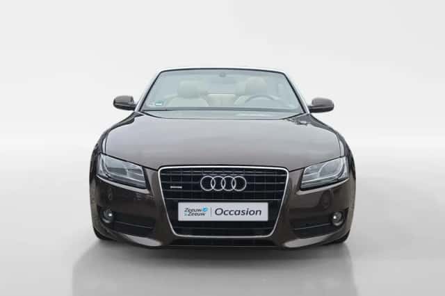 Audi A5 (2011) thumbnail 4