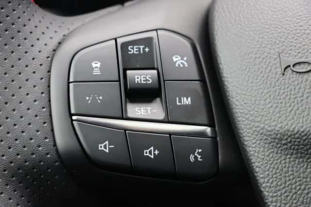 Ford Kuga (2026) thumbnail 28