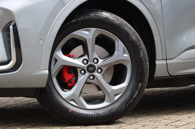 Ford Kuga (2026) thumbnail 4