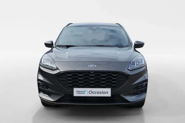 Ford Kuga (2023) thumbnail 2
