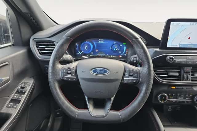 Ford Kuga (2023) thumbnail 13