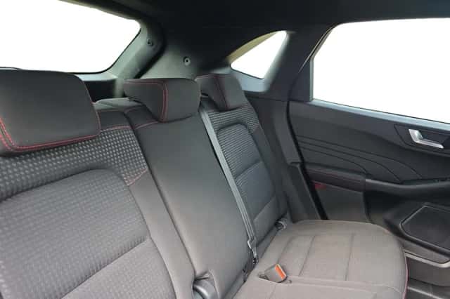 Ford Kuga (2023) thumbnail 16