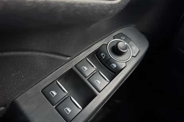 Ford Kuga (2023) thumbnail 26