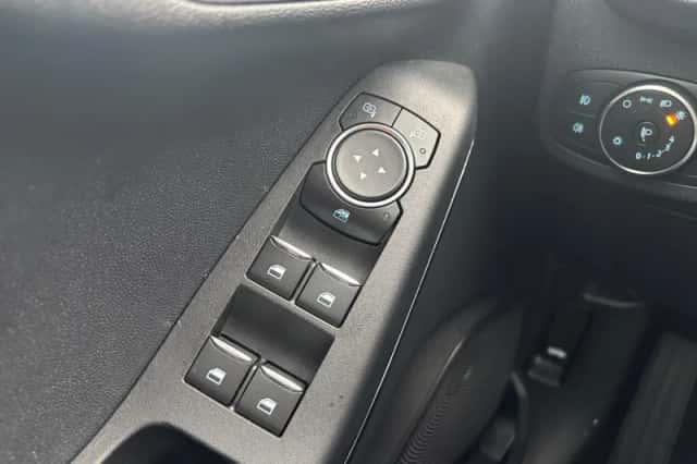 Ford Fiesta (2021) thumbnail 14