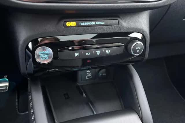 Ford Kuga (2026) thumbnail 17