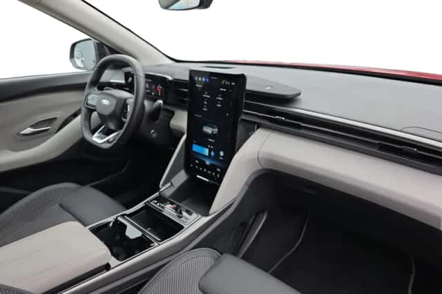 Ford Explorer (2025) thumbnail 11