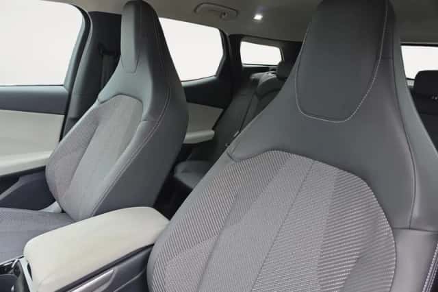 Ford Explorer (2025) thumbnail 13