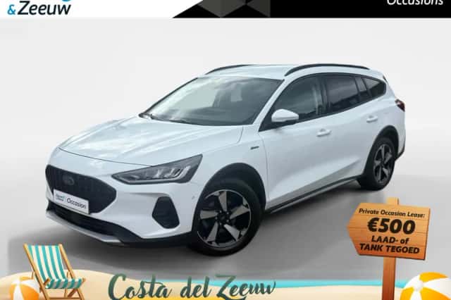 Ford Focus (2022) thumbnail 1