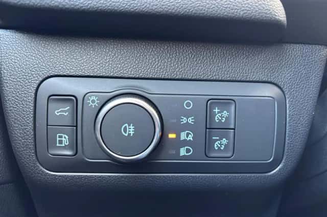Ford Kuga (2025) thumbnail 18