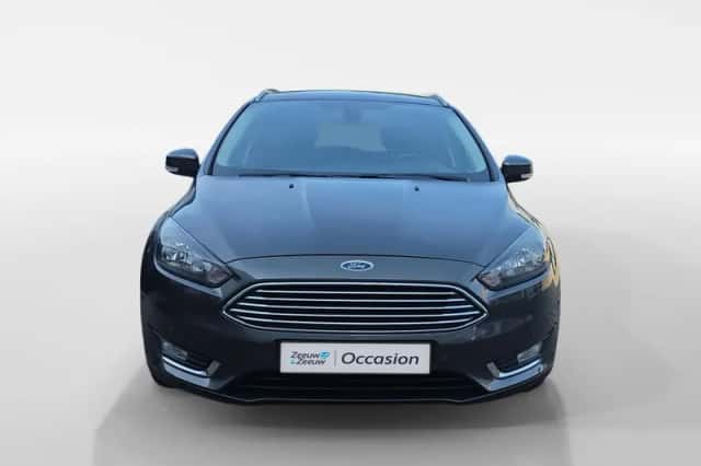 Ford Focus (2017) thumbnail 3