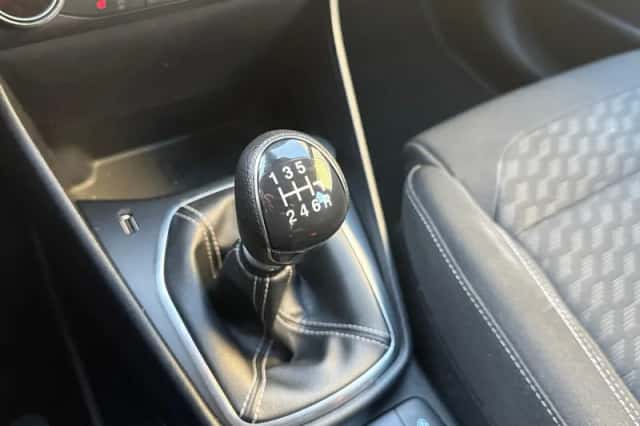 Ford Fiesta (2023) thumbnail 24