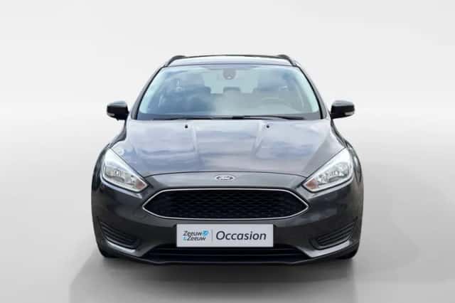 Ford Focus (2015) thumbnail 2