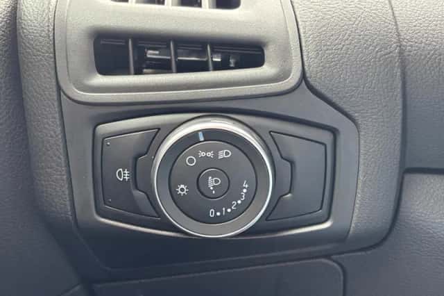 Ford Focus (2015) thumbnail 13