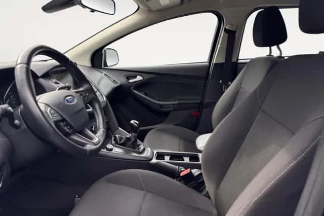 Ford Focus (2015) thumbnail 15