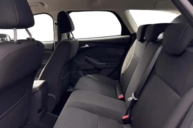 Ford Focus (2015) thumbnail 16