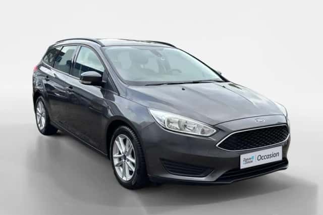 Ford Focus (2015) thumbnail 3