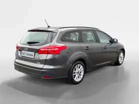 Ford Focus (2015) thumbnail 5