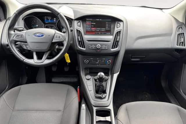 Ford Focus (2015) thumbnail 8