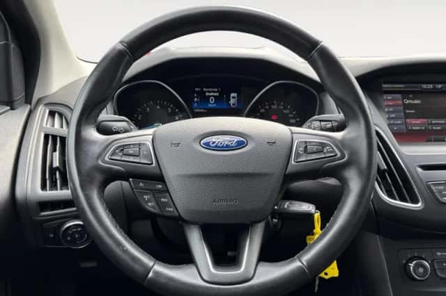 Ford Focus (2015) thumbnail 10