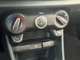 Kia Picanto (2021) thumbnail 23