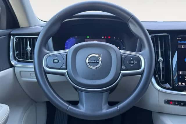 Volvo V60 (2022) thumbnail 14