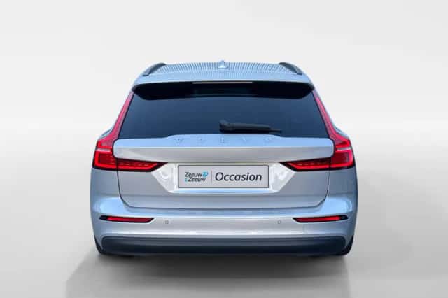 Volvo V60 (2022) thumbnail 6