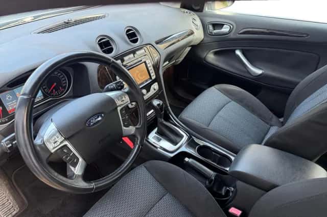 Ford Mondeo (2009) thumbnail 12