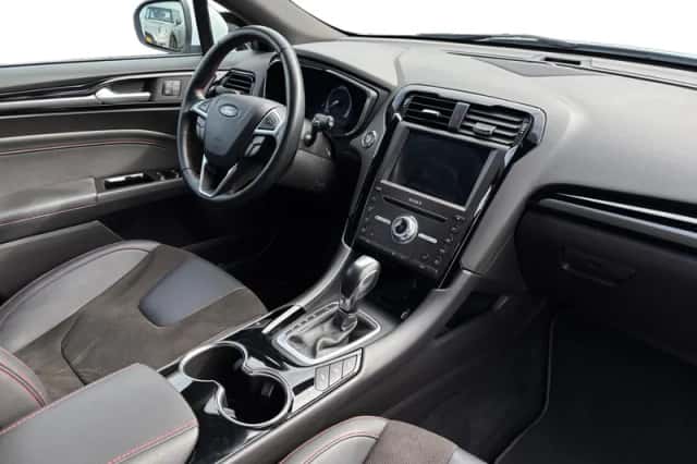 Ford Mondeo (2021) thumbnail 25