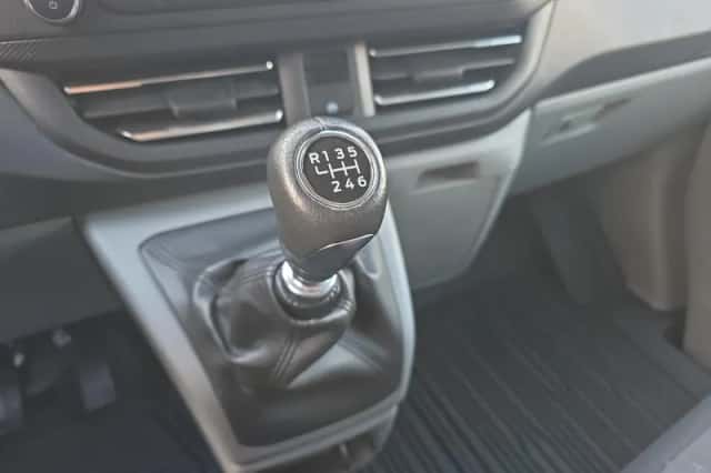 Ford Transit Custom (2024) thumbnail 22