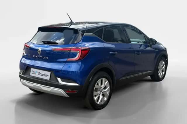 Renault Captur (2022) thumbnail 6