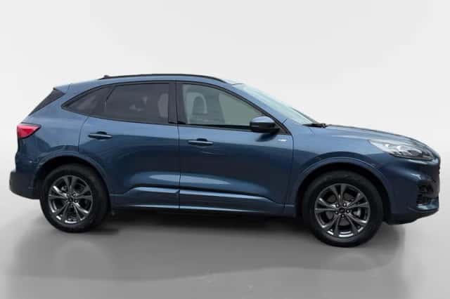 Ford Kuga (2023) thumbnail 5